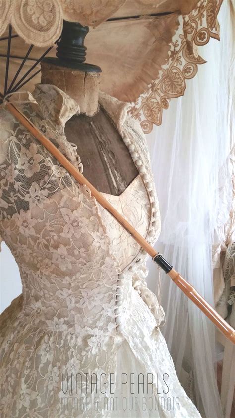Https://techalive.net/wedding/antique Wedding Dress On Dress Form