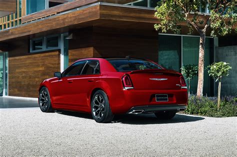 See body style, engine info and more specs. 2017 Chrysler 300 Reviews - Research 300 Prices & Specs ...