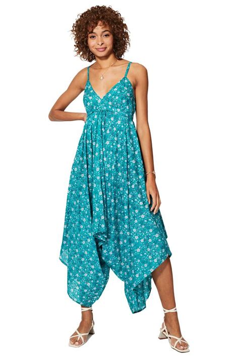 Livraison gratuite dès 39€ retours gratuits plus de 500 nouveautés chaque jour achetez les dernières combinaisons & les ensembles sur shein. combinaison pantalon femme habillée imprimé fleurs bohème ...