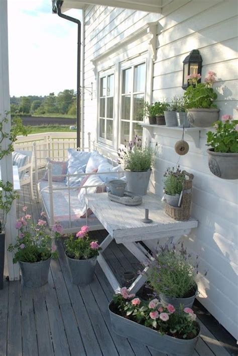 30 Awesome Shabby Chic Porch Decorating Ideas Viralinspirations
