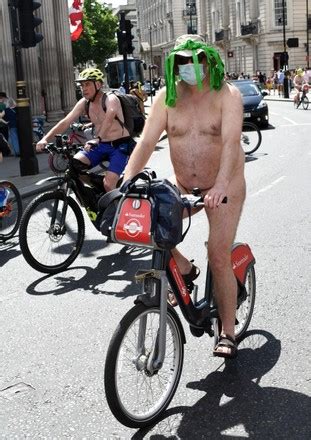 Participants World Naked Bike Ride Arrives Redaktionelles Stockfoto