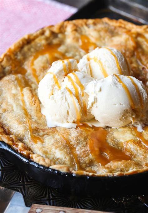 Cinnamon sugar coated apples sandwiched between two layers of cast iron skillets aren't just for scrambling your eggs in the morning anymore. Easy Skillet Caramel Apple Pie | Skillet apple pie ...
