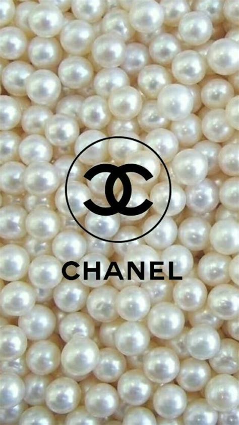 Chanel In 2020 Coco Chanel Wallpaper Chanel Wallpapers Fashion