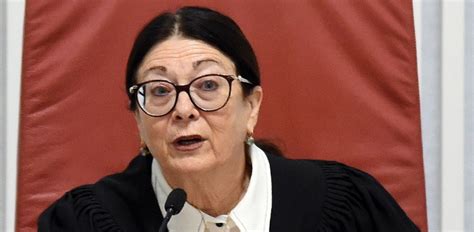 איסור יבוא חיות מחמד באמצעות חברת אל על מאוקראינה. דעה: שוויון מגדרי בעולם המשפט - המלאכה עוד מרובה - גלובס