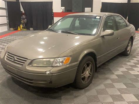 1998 Toyota Camry Le Trucks And Auto Auctions