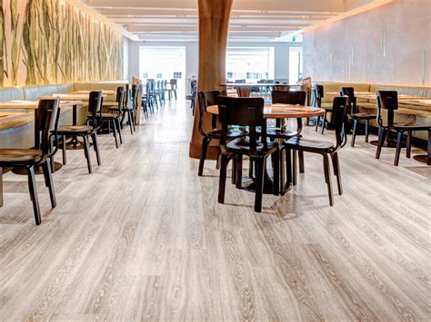 How To Elevate Your Restaurants Ambience Through Flooring