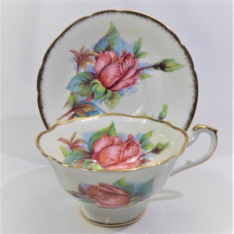 Paragon Pink Sweetheart Rose Tea Cup And Saucer Green And Etsy Tea Cups Rose Tea Rose Tea Cup