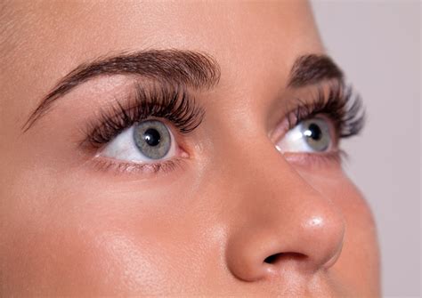The 6 Most Important Tips For Your Eyelash Extensions Care