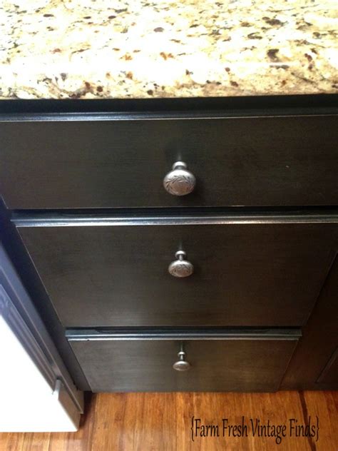 How to paint thermofoil kitchen cabinets, cabinet boxes that it is a solid color or peeling white thermofoil cabinets ever could. Painting Thermofoil Cabinets, the Reveal - Farm Fresh ...