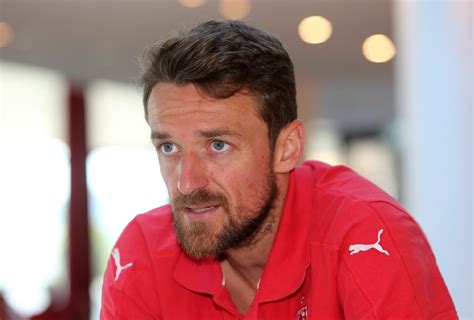 1.89 m (6 ft 2 in). VfB Stuttgart: Christian Gentner bleibt Kapitän - VfB Stuttgart - Schwarzwälder Bote