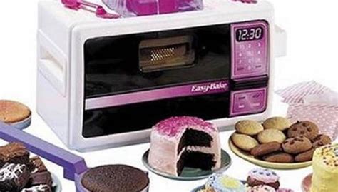 I See Your 1970s Easy Bake Oven And Raise You The 1993 Easy Bake Oven
