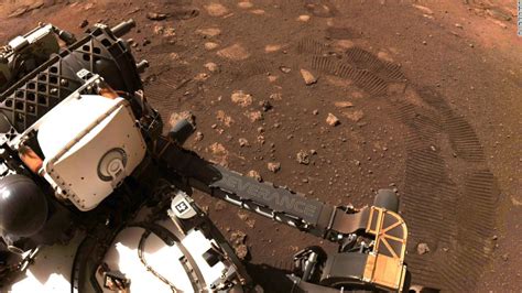 Mars Perseverance Rover Snaps Selfie Photo With Ingenuity Helicopter Cnn