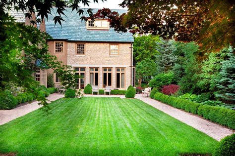 How To Maintain A Lush Green Lawn My Decorative