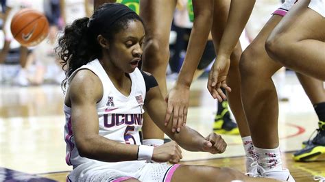 Uconn Womens Basketball Pregame Memphis Crystal Dangerfield In