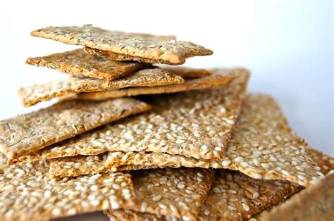 6 Best Healthy Crackers Self Thrive