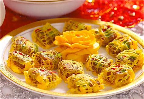 ล่าเตียง) is an ancient thai snack. ความรู้พื้นฐานภาษาซี: ล่าเตียง