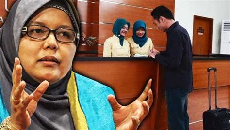 kumpulan islam pembersih pekerja dapur hotel turut dilarang bertudung free malaysia today fmt