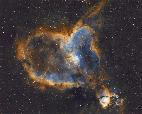 Ic 1805 The Heart Nebula In Hubble Palette Sho Visibledark