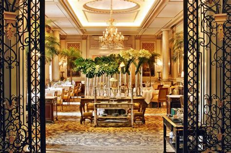 Book Four Seasons Hotel George V In Paris With Vip Benefits