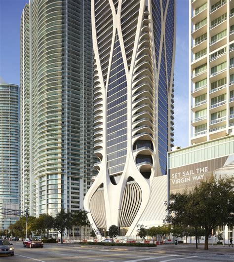 El proyecto de £18.5 millones y que originalmente tenía un presupuesto de £12.5 millones, se ha. Zaha Hadid Architects One Thousand Museum: a skyscraper ...