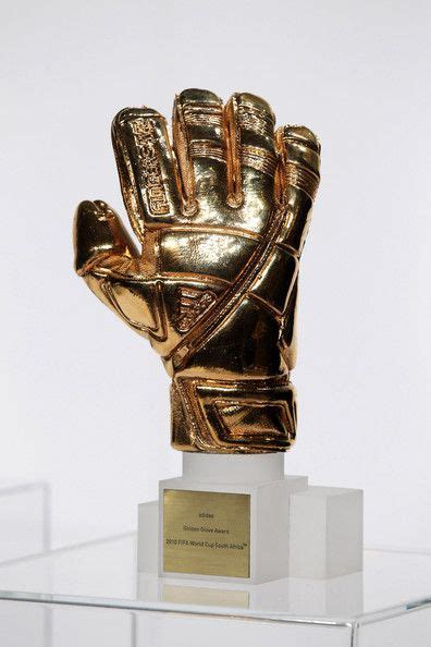 Whos Going To Win The Golden Glove In The Premier League Goalkeeper
