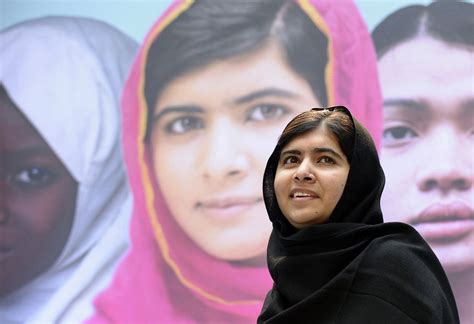 President Obama Meets With Malala Yousafzai 16 Year Old Pakistani Girl