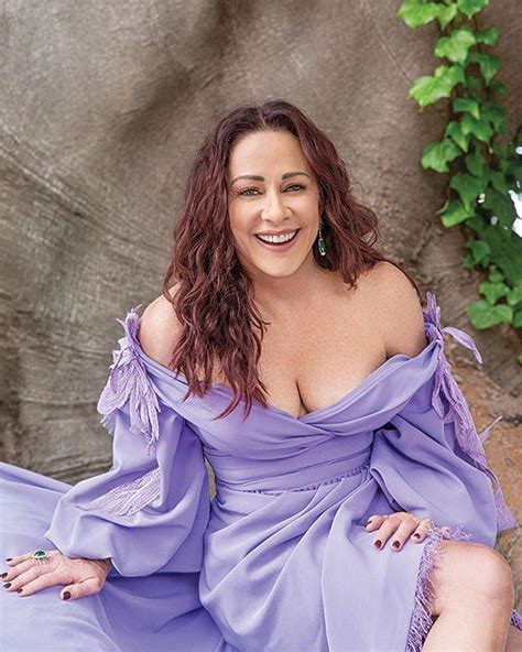 75 Hot Pictures Of Patricia Heaton Are So Damn Sexy That We Dont Deserve Her The Viraler