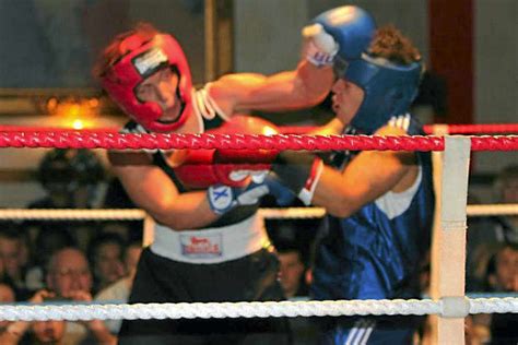 Nurse Gives Knock Out Jabs In The Boxing Ring Express And Star