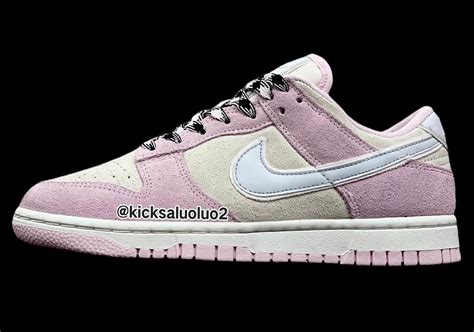 Nike Dunk Low Pink Suede 2022