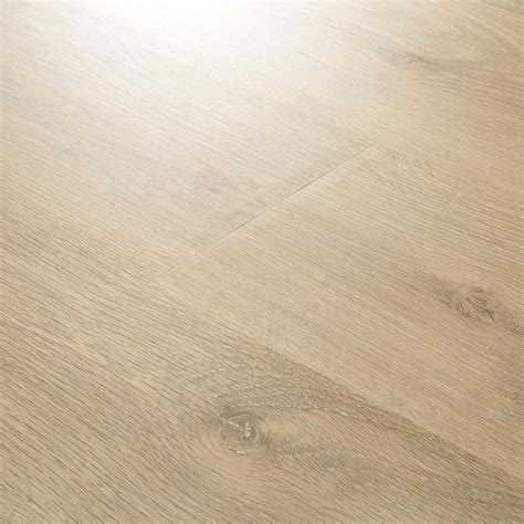 Pergo Outlast Waterproof Natural Cascade Oak 10 Mm T X 748 In W X 4724 In L Laminate