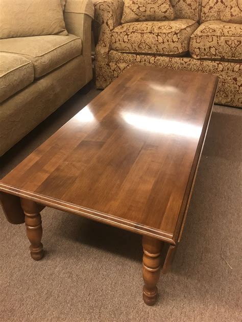 Maple Coffee Table W 2 Ends Delmarva Furniture Consignment
