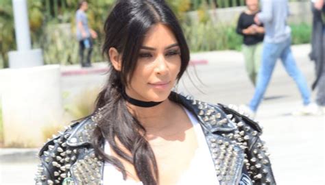 Plastic Surgeon Shades Kim Kardashian S Unnatural Diaper Butt Body