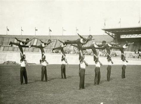 Goede nederlandse prestaties nederland deed het trouwens toch uitstekend bij deze spelen op eigen bodem. Sport, atletiek, turnen. Olympische Spelen Amsterdam, 1928 ...