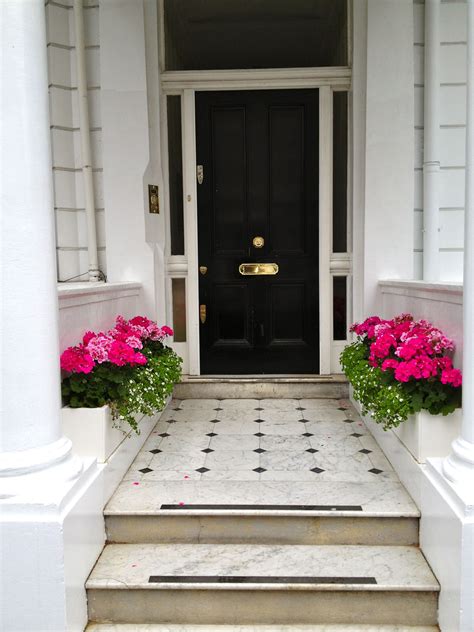 Welcoming Entryway In South Kensington South Kensington London