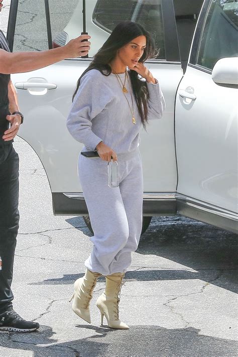 Kim Kardashian Grey Joggers Street Style Spring Summer 2021 Sassy Daily