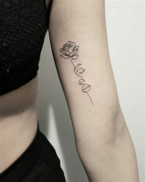 Ideas De Tatuajes De Rosas Super Bonitos Con Fuerte Significado Tatuajes De Rosas