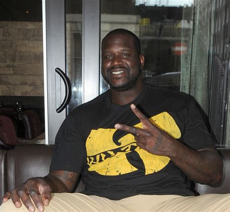 Shaquille Oneal Takes New Girlfriend Laticia Rolle Out On A Shisha