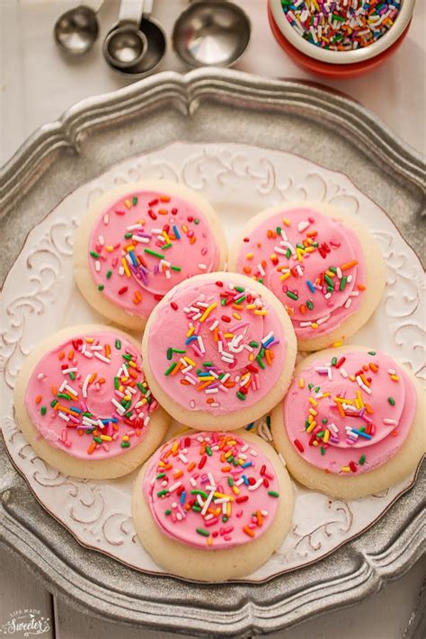 Eating sugar free doesn't mean you can't enjoy another dessert or really tasty treat. Soft Lofthouse Style Frosted Sugar Cookies with Sour Cream (Copycat) Life Made Sweeter