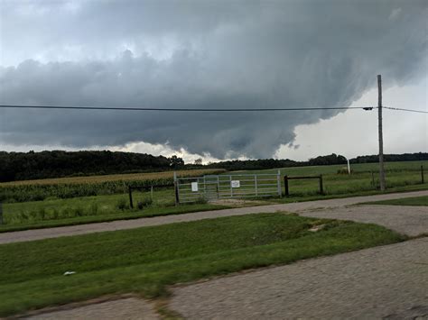 this storm cell that just went over richland and triggered a tornado