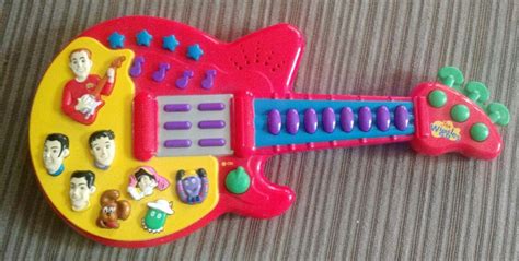 2003 The Wiggles Musical Guitar By Spin Master Sings Sounds Jeff