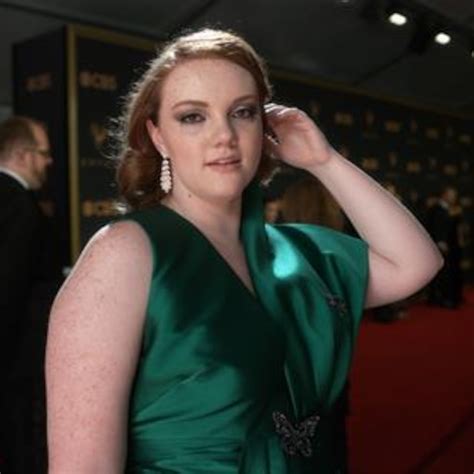 Shannon Purser 2017 Emmys E Glambot