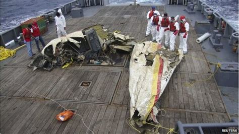 An australian ship detects more signals that could be from the missing plane's black box. 10 Airplanes That Disappeared Without A Trace