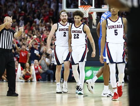 Mens College Basketball Rankings Gonzaga Drops To No 6 In Ap Top 25