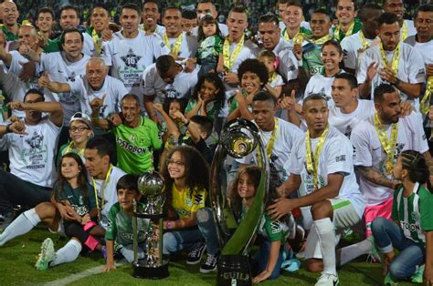 The atletico nacional players remonstrated after kassai, who officiated the 2011 champions league final between manchester united and barcelona, awarded the penalty. Atlético Nacional brilla con 16 estrellas, se coronó ...
