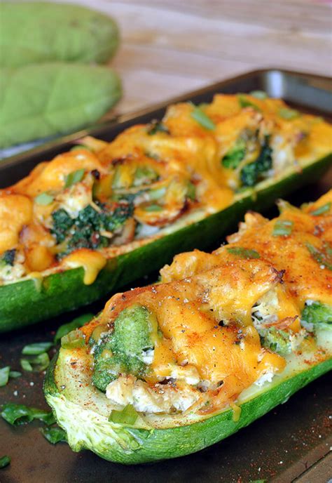 When summer rolls around zucchini boats are a must on the dinner menu, especially when we hit mid summer and there is a plethora of zucchini to be used up. Broccoli Chicken Zucchini Boats | Ruled Me
