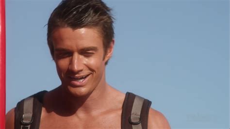 AusCAPS Robert Buckley Shirtless In Flirting With Forty