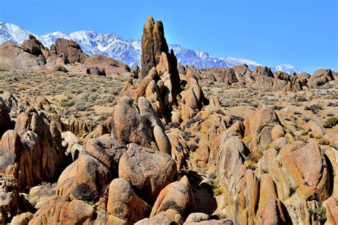 The Alabama Hills Near Lone Pine California Photograph By Ray Mathis