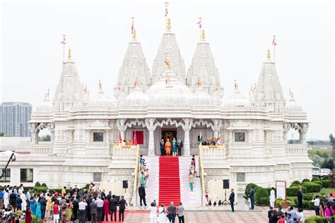 Justin Trudeau Celebrates Hindu Temple Anniversary In Toronto Photos