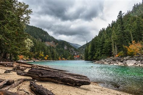 Most Beautiful Lakes In British Columbia Road Trip Ideas Strub Activewear