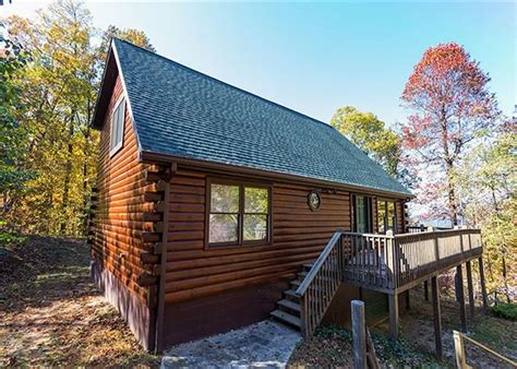Conveniently located 1 1/2 miles west of keystone on scenic county road 323 to hill city. Mt Mitchell View Cabin | Beautiful pet friendly cabin with ...